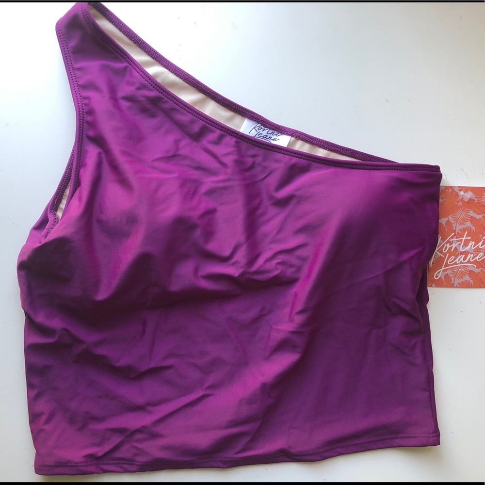 Kortni jeane encore plum over the shoulder size XL